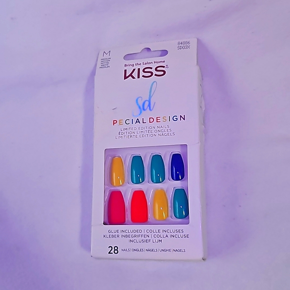 💋 Kiss Press On Nails Rainbow 🌈 - Picture 1 of 4